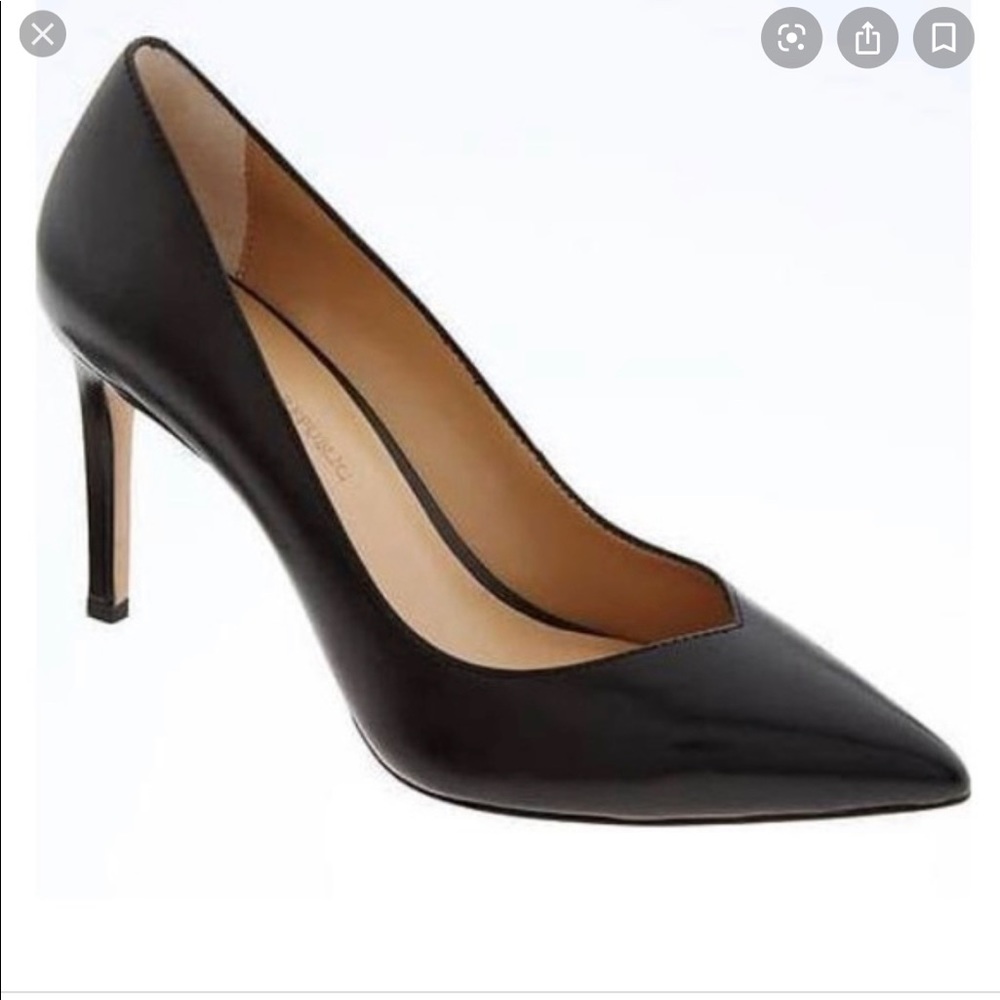 Banana Republic Madison 12 hour pump 6 1/2